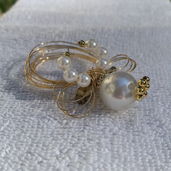 Wire Wrapped ANGEL PIN - Picture 7 of 7